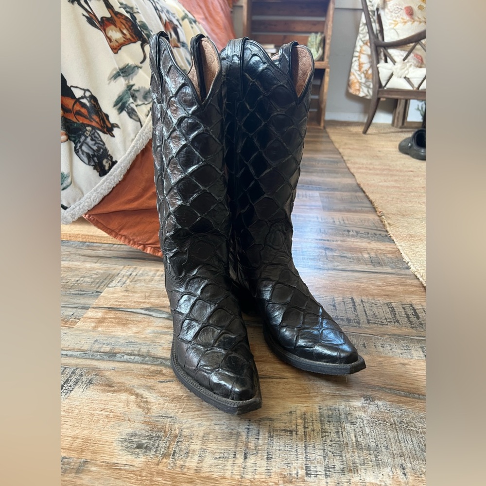NOCONA FISH PRINT BOOTS
